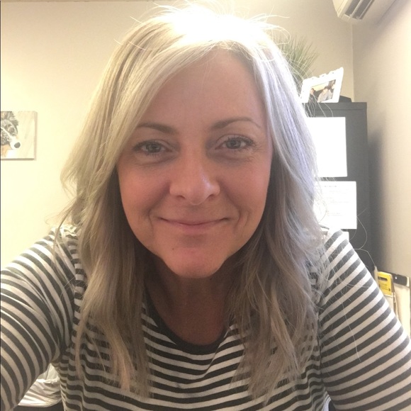 Meet your Posher, Laurel - Picture 1 of 1